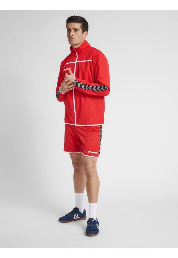 Kurtka Hummel hmlAuthentic Training Jacket czerwona. Kolor: czerwony, wielokolorowy, różowy. Materiał: poliester. Sport: fitness