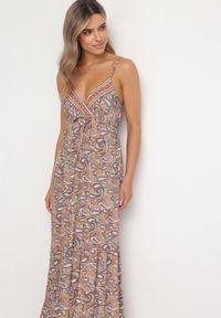 Born2be - Beżowa Sukienka Maxi z Gumką w Pasie na Cienkich Ramiączkach z Wiskozy Selve. Okazja: na co dzień. Kolor: beżowy. Materiał: wiskoza. Długość rękawa: na ramiączkach. Wzór: aplikacja. Styl: casual. Długość: maxi #3