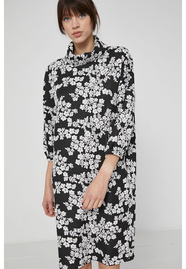 medicine - Medicine - Sukienka Essential. Kolor: czarny. Materiał: dzianina