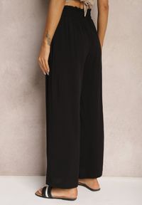 Renee - Czarne Spodnie Palazzo High Waist z Bawełny Wykończone Gumką w Talii Nellsea. Okazja: na co dzień. Stan: podwyższony. Kolor: czarny. Materiał: bawełna. Styl: casual, elegancki