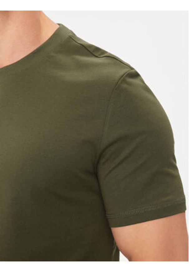 Guess T-Shirt M2YI72 I3Z14 Zielony Regular Fit. Kolor: zielony. Materiał: bawełna