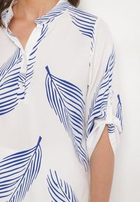 Born2be - Biało-Niebieska Koszula z Bawełną we Wzór Liści Lumavaie. Okazja: na co dzień. Kolor: niebieski. Materiał: bawełna. Styl: elegancki, casual #4