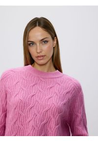 Reserved - Strukturalny sweter - fioletowy. Kolor: fioletowy. Materiał: dzianina