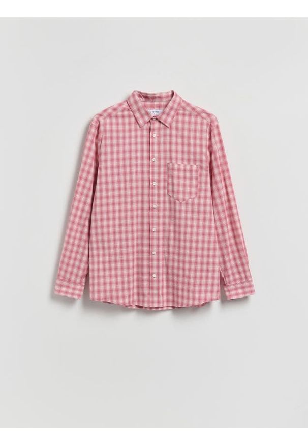 Reserved - Koszula comfort fit w kratę - brudny róż. Kolor: różowy. Materiał: bawełna, tkanina