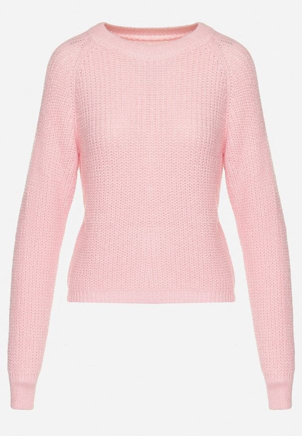 Born2be - Jasnoróżowy Klasyczny Sweter o Krótszym Kroju Zinoraya. Okazja: na co dzień. Kolor: różowy. Materiał: jeans, bawełna. Długość rękawa: długi rękaw. Długość: krótkie. Sezon: zima, jesień. Styl: klasyczny