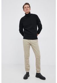 C.P. Company - Sweter wełniany. Okazja: na co dzień. Typ kołnierza: golf. Kolor: czarny. Materiał: wełna. Długość rękawa: długi rękaw. Długość: długie. Styl: casual #2