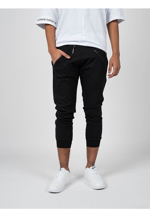 La Haine Inside Us Spodnie "Avelli" | P2303 3M | AVELLI | Mężczyzna | Czarny. Okazja: na co dzień. Kolor: czarny. Materiał: nylon, wiskoza, elastan. Styl: casual