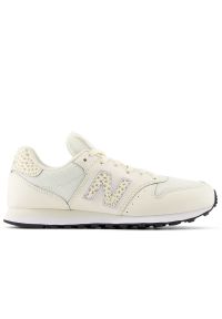 Buty New Balance GW500SA2 - beżowe. Okazja: na co dzień. Zapięcie: sznurówki. Kolor: beżowy. Materiał: materiał, syntetyk. Szerokość cholewki: normalna #1