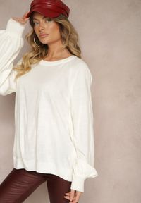Renee - Jasnobeżowy Sweter Oversize Ozdobiony Szerokimi Ściągaczami Anittia. Okazja: na co dzień. Kolor: beżowy. Materiał: jeans. Wzór: aplikacja. Styl: klasyczny, casual #4