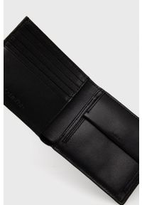 Calvin Klein - Portfel skórzany. Kolor: czarny. Materiał: materiał. Wzór: gładki #3