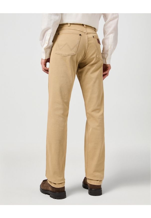 Wrangler - MESKIE SPODNIE WRANGLER GREENSBORO RUSTIC RUSSET 112362436