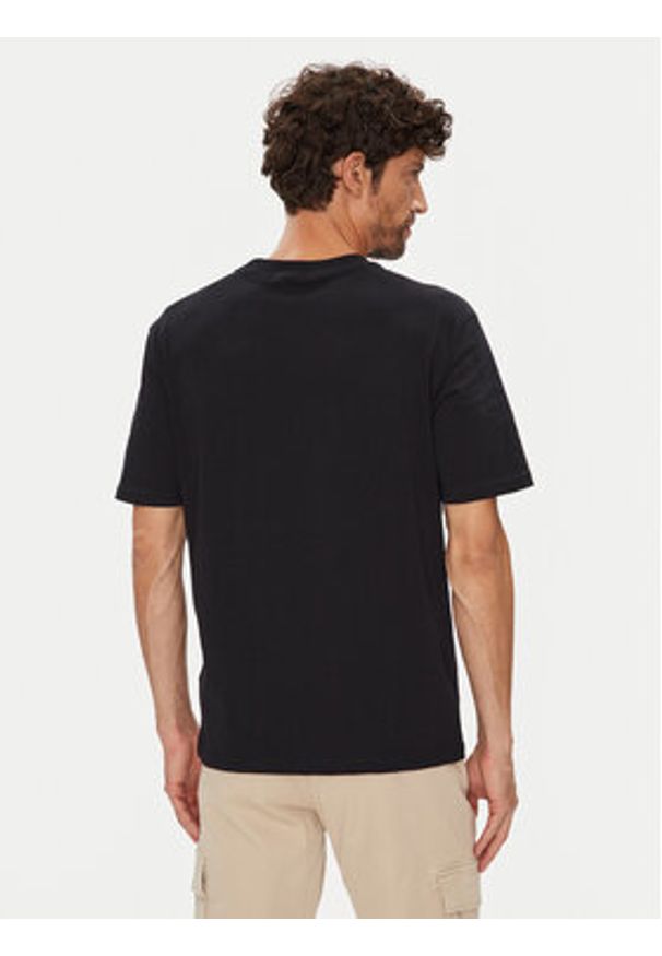 Napapijri T-Shirt Smallbox NP0A88TR Czarny Regular Fit. Kolor: czarny. Materiał: bawełna