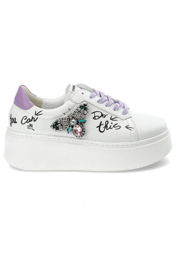 CheBello - Białe Sneakersy Chebello Damskie Stylowe Obuwie. Kolor: biały. Materiał: skóra. Szerokość cholewki: normalna. Wzór: aplikacja. Obcas: na obcasie. Styl: elegancki. Wysokość obcasa: średni
