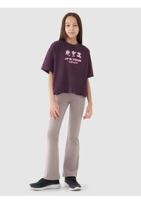 4f - 4F Crop top oversize z nadrukiem dziewczęcy - fioletowy 152 (11-12 lat). Okazja: na co dzień. Kolor: fioletowy. Materiał: jersey, dzianina, bawełna. Długość rękawa: krótki rękaw. Długość: krótkie. Wzór: nadruk. Sezon: lato. Styl: casual, sportowy #2