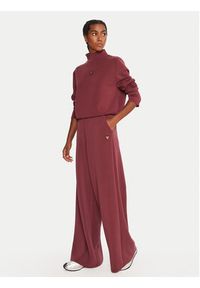 Guess Bluza Olympe V4YQ05 KCAY2 Bordowy Regular Fit. Kolor: czerwony. Materiał: syntetyk