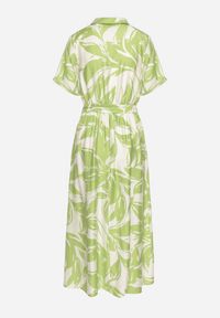 Born2be - Zielona Wiskozowa Sukienka o Koszulowym Kroju z Wiązanym Paskiem Uloanna. Okazja: na co dzień. Kolor: zielony. Materiał: wiskoza. Długość rękawa: krótki rękaw. Wzór: aplikacja. Typ sukienki: koszulowe. Styl: elegancki, casual, klasyczny #6