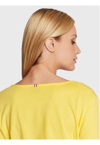 Le Coq Sportif T-Shirt 2220322 Żółty Regular Fit. Kolor: żółty. Materiał: bawełna