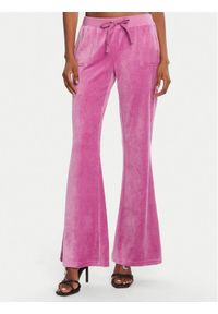 Juicy Couture Spodnie dresowe Caisa JCSEBJ008G Różowy Slim Fit. Kolor: różowy. Materiał: bawełna #1