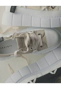 Inuikii - INUIKII MATILDA CANVAS LOW Sneakersy damskie. Okazja: na co dzień. Kolor: szary. Materiał: materiał, jeans, bawełna, guma. Szerokość cholewki: normalna #2