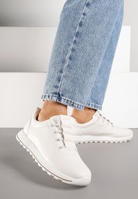 Born2be - Beżowe Klasyczne Sneakersy Palentie. Okazja: na co dzień. Kolor: beżowy. Materiał: jeans, skóra