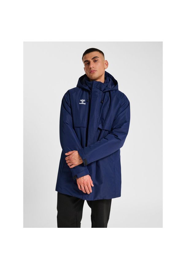 Parka Hummel GO. Kolor: niebieski. Wzór: nadruk. Sezon: zima