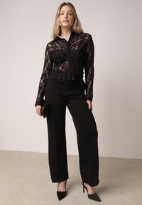 Born2be - Czarna Koszula Ozdobiona Koronką Lanelv. Okazja: na co dzień. Kolor: czarny. Materiał: koronka. Wzór: aplikacja, koronka. Styl: casual, klasyczny #4