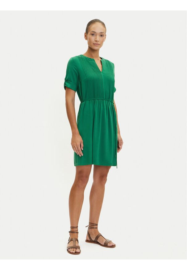 Tatuum Sukienka codzienna Oliwera T2505.208 Zielony Regular Fit. Okazja: na co dzień. Kolor: zielony. Materiał: wiskoza. Typ sukienki: proste. Styl: casual