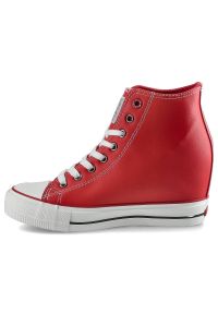 Czerwone Sneakersy Cross Jeans Damskie Modne Buty. Kolor: czerwony. Materiał: materiał, skóra ekologiczna. Szerokość cholewki: normalna. Obcas: na koturnie #4