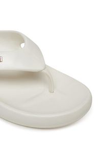 TOMMY HILFIGER - Tommy Hilfiger Japonki Th Comfort Beach Sandal FW0FW08522 Biały. Kolor: biały. Materiał: syntetyk #3