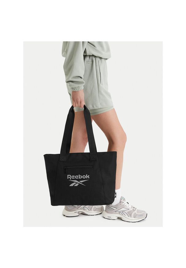 Torba sportowa Reebok. Kolor: czarny. Styl: sportowy
