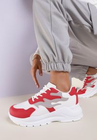 Renee - Bialo-Czerwone Sneakersy Reighley. Kolor: biały #1
