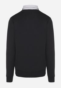 Born2be - Granatowy Sweter z Wełną i Koszulowym Kołnierzykiem Espirra. Okazja: na spotkanie biznesowe, do pracy, na co dzień. Typ kołnierza: kołnierzyk koszulowy. Kolor: niebieski. Materiał: wełna. Styl: biznesowy, casual, elegancki