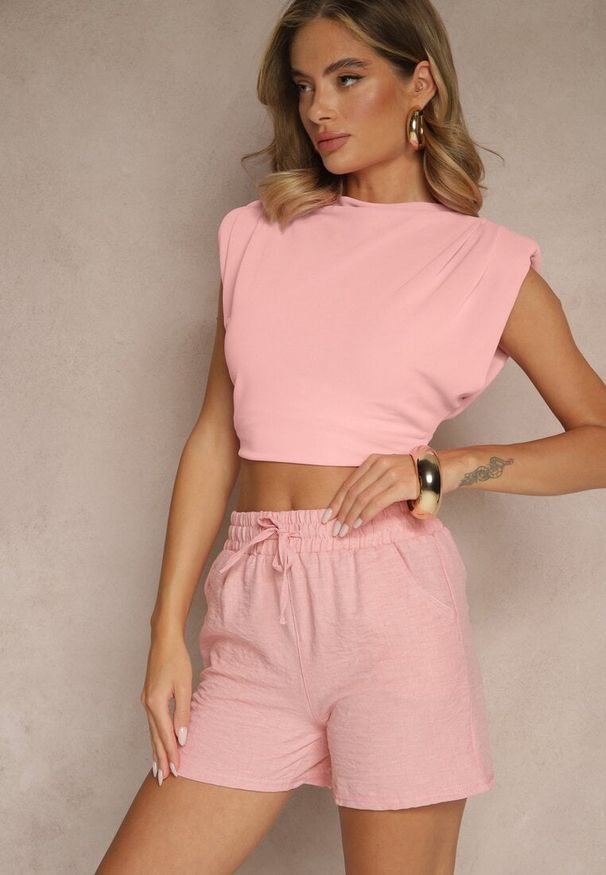 Renee - Różowe Szorty ze Sznurkiem Lirivee. Okazja: na co dzień. Kolor: różowy. Styl: casual