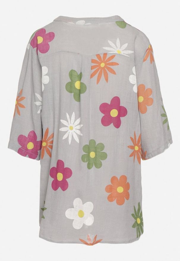 Born2be - Szara Koszula z Lnu i Bawełny w Kwiaty z Krótkim Rękawem Ambubia. Okazja: na co dzień. Typ kołnierza: dekolt w kształcie V. Kolekcja: plus size. Kolor: szary. Długość: krótkie. Wzór: kwiaty. Materiał: len, bawełna. Długość rękawa: krótki rękaw. Sezon: lato. Styl: casual