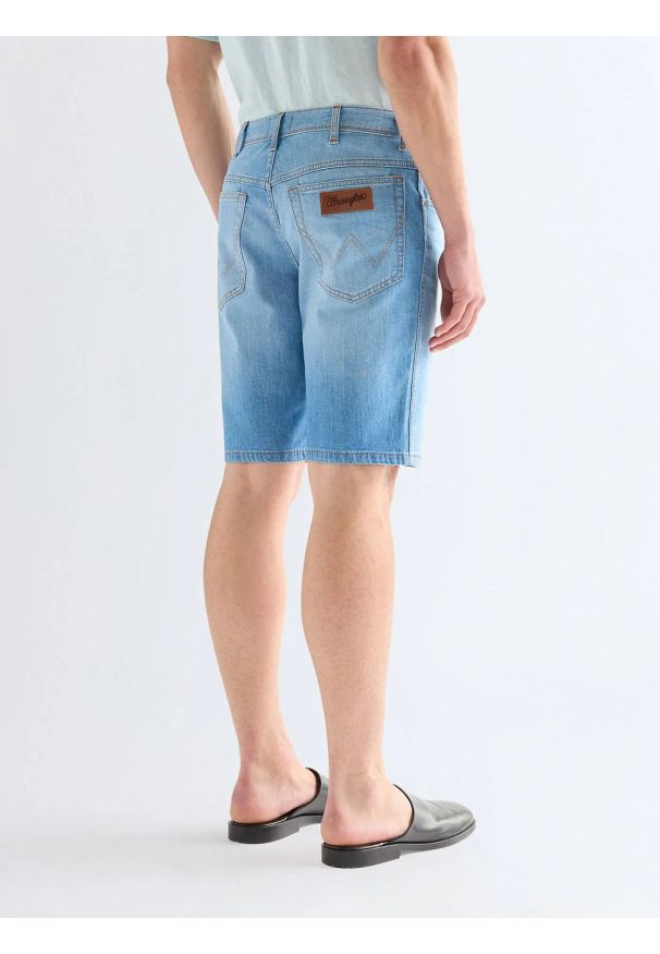Wrangler - MESKIE SZORTY WRANGLER TEXAS SHORTS LIGHT WASH 112378706
