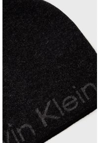 Calvin Klein - Czapka. Kolor: czarny. Materiał: bawełna, dzianina #2