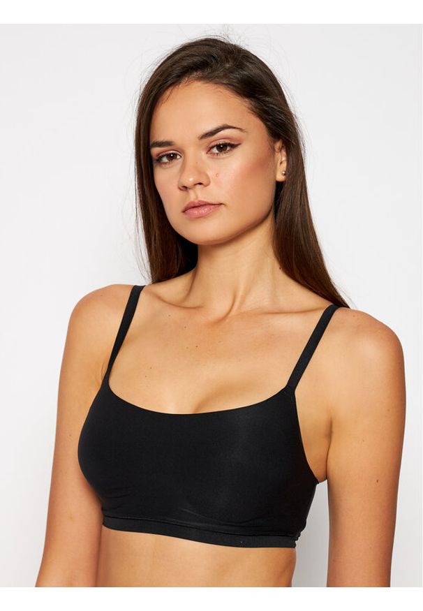 Chantelle Biustonosz top Soft Stretch C16A20 Czarny. Kolor: czarny. Materiał: syntetyk