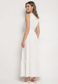 Born2be - Biała Sukienka o Rozkloszowanym Kroju Bez Rękawów z Kopertowym Dekoltem Filoria. Typ kołnierza: dekolt kopertowy. Kolor: biały. Długość rękawa: bez rękawów. Typ sukienki: kopertowe. Styl: elegancki #3