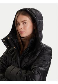 JOOP! Płaszcz zimowy Constance 30048865 Czarny Regular Fit. Kolor: czarny. Materiał: syntetyk. Sezon: zima