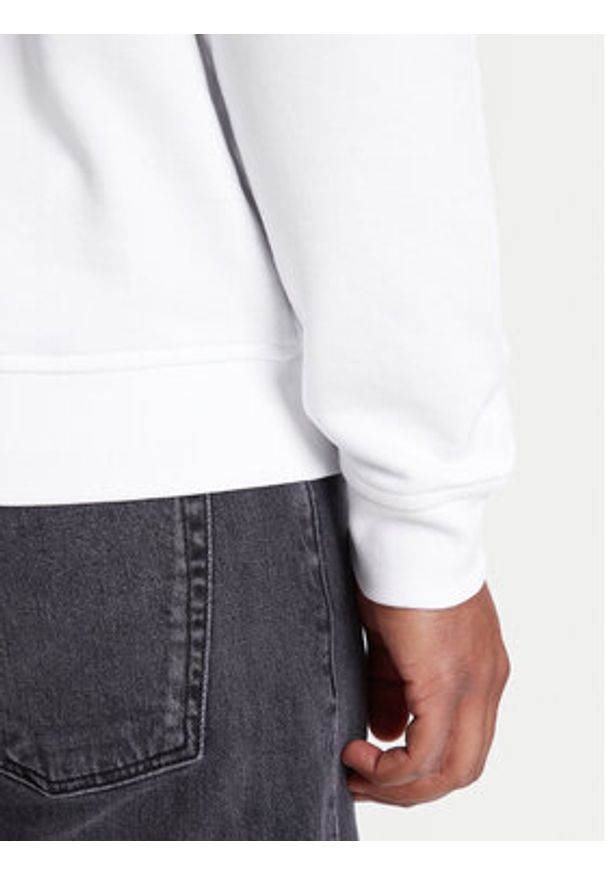 Karl Lagerfeld - KARL LAGERFELD Bluza 705091 553917 Biały Regular Fit. Typ kołnierza: dekolt w karo. Kolor: biały. Materiał: bawełna