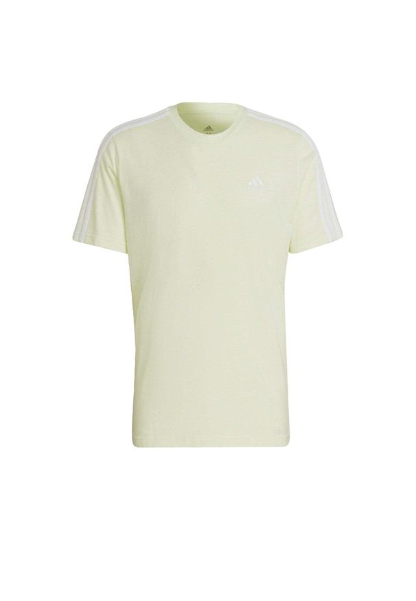 Adidas - Koszulka adidas Essentials 3-Stripes. Kolor: biały, zielony, żółty, wielokolorowy. Długość rękawa: krótki rękaw. Długość: krótkie. Sport: fitness