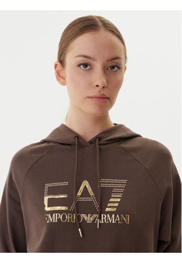 EA7 Emporio Armani Dres 7W000687 AF12502 U6063 Brązowy Regular Fit. Kolor: brązowy. Materiał: bawełna