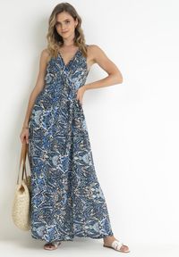 Born2be - Granatowo-Czarna Sukienka Maxi o Kopertowym Kroju z Wiązaniem z Wiskozy Wilna. Kolor: niebieski. Materiał: wiskoza. Typ sukienki: kopertowe. Długość: maxi #7