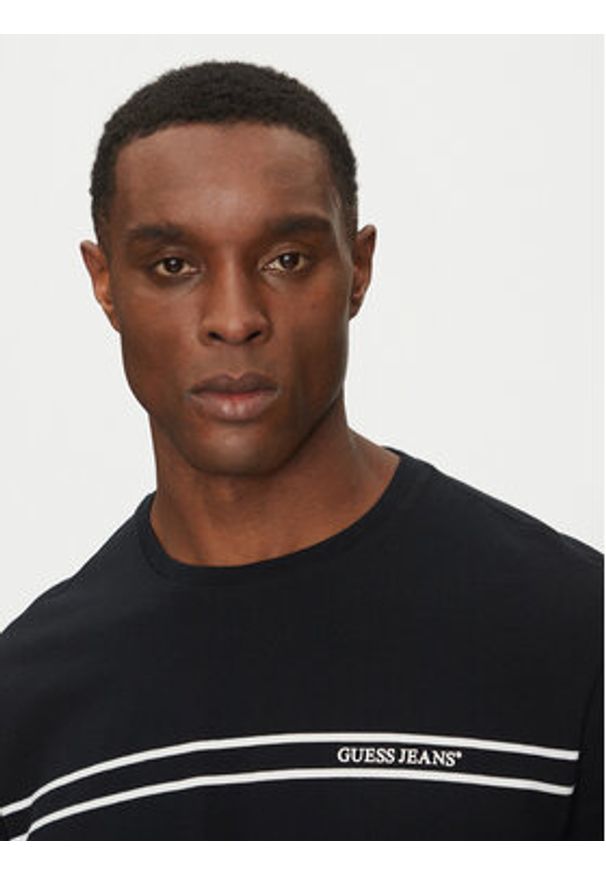 Guess Jeans T-Shirt M5RI78 KCPQ1 Czarny Regular Fit. Kolor: czarny. Materiał: bawełna