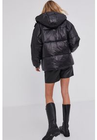 Answear Lab Kurtka damska kolor czarny zimowa oversize. Kolor: czarny. Sezon: zima. Styl: wakacyjny #3