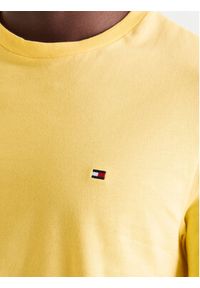 TOMMY HILFIGER - Tommy Hilfiger T-Shirt Ess Seasonal MW0MW39995 Żółty Regular Fit. Kolor: żółty. Materiał: bawełna #5