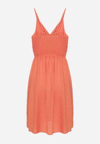 Born2be - Czerwona Wiskozowa Sukienka z Kopertowym Dekoltem Arileme. Kolor: czerwony. Materiał: wiskoza. Długość rękawa: na ramiączkach. Typ sukienki: kopertowe. Styl: klasyczny, elegancki, wizytowy #2