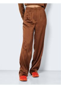Noisy may - Noisy May Spodnie materiałowe Claire 27021928 Brązowy Relaxed Fit. Kolor: brązowy. Materiał: syntetyk #1