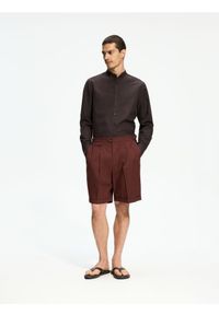Reserved - Szorty chino z lnem - ciemnobrązowy. Kolor: brązowy. Materiał: len #1