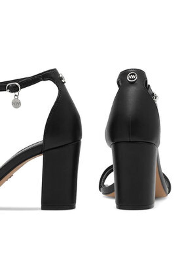 Nine West Sandały WFA2647-1 Czarny. Kolor: czarny. Materiał: skóra